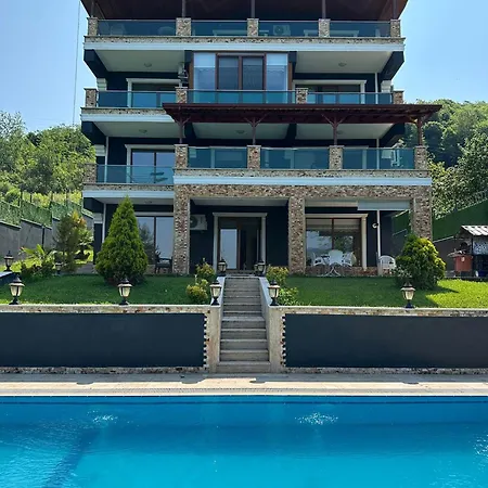 Ξενοδοχείο με διαμερίσματα Montana Butik Sapanca